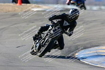 media/Jan-09-2022-SoCal Trackdays (Sun) [[2b1fec8404]]/Turns 9 and 8 (920am)/